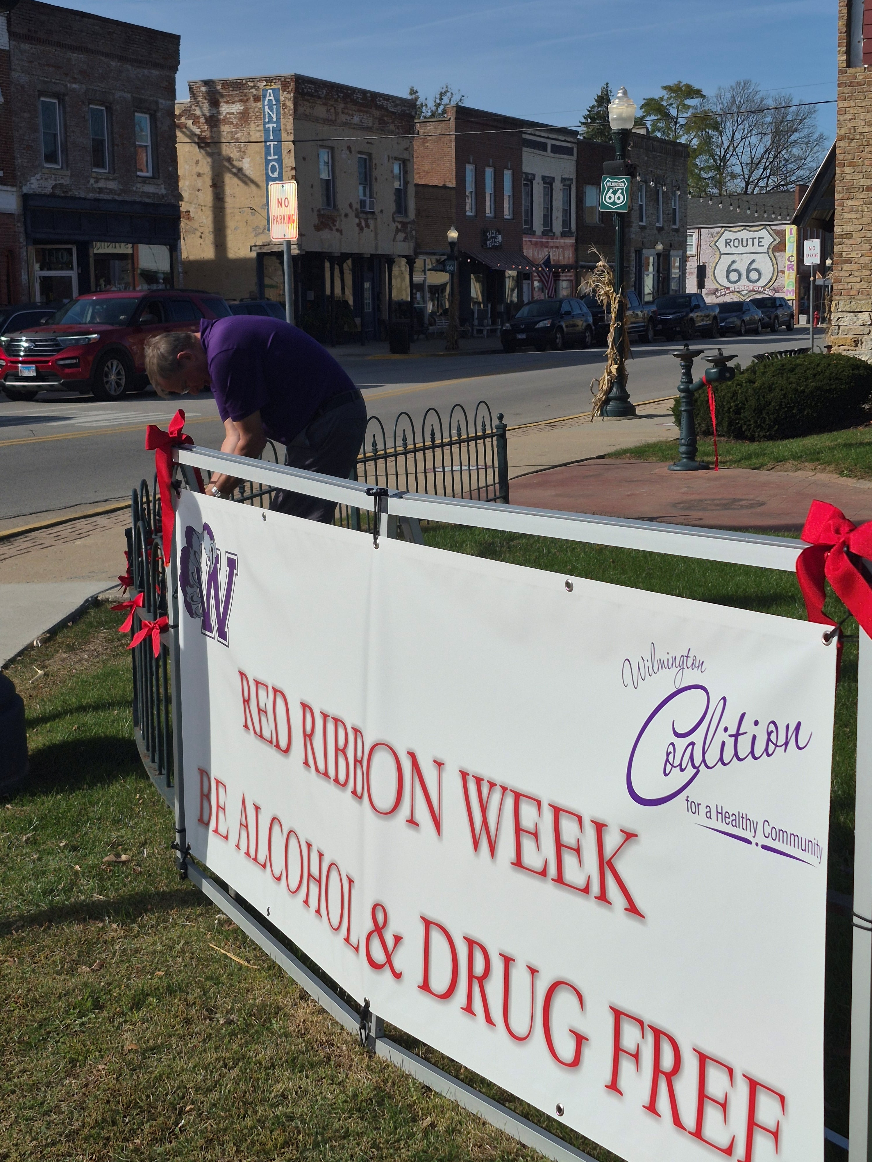 Wilmington pastors gather to pray for youth during Red Ribbon Week — Wheaton Health news